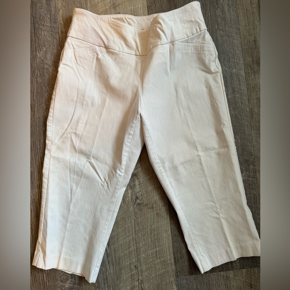Ricki’s brand Capris